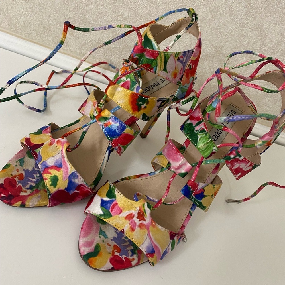 Steve Madden Sandalia Heels, Size 7.5